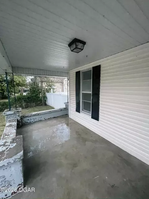 Exterior - 608 N Central Avenue Monett Mo 65708 Ave, Monett, MO 65708 photo 2 of 2