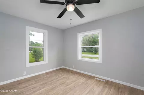 Bedroom - 12 E Hawthorne Street Aurora Mo 65605 St, Aurora, MO 65605 photo 3 of 4