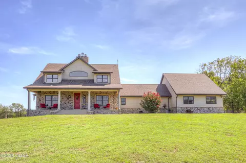 17777 Parrot Road Neosho Mo 64850 Rd, Neosho, MO 64850