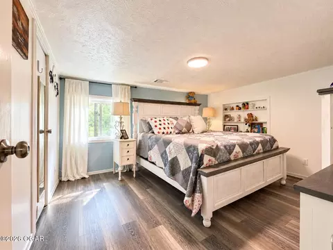 Bedroom - 1444 Bear Hollow Road Jane Mo 64856 Rd, Jane, MO 64856 photo 3 of 3