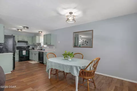 Dining - 405 Lynn Drive Clever Mo 65631 Dr, Clever, MO 65631 photo 2 of 2
