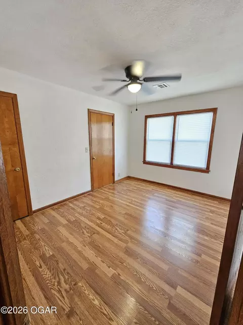Bedroom - 1927 E Laurel Street Joplin Mo 64801 St, Joplin, MO 64801 photo 3 of 3