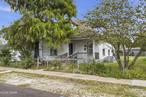 715 N Oak Street Webb City Mo 64870 St, Webb City, MO 64870