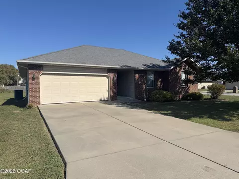 807 Remington Circle Carl Junction Mo 64834 Cir, Carl Junction, MO 64834