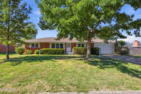 2806 Wisconsin Avenue Joplin Mo 64804 Ave, Joplin, MO 64804