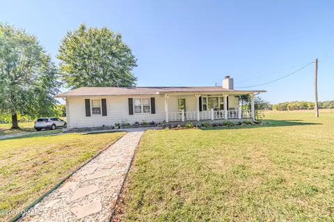 6305 County Road 110 Carthage Mo 64836, Carthage, MO 64836