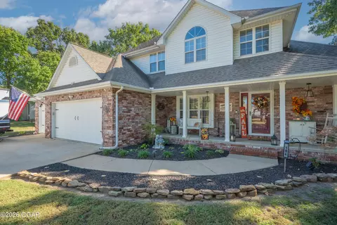 104 Iron Tree Drive Carl Junction Mo 64834 Dr, Carl Junction, MO 64834