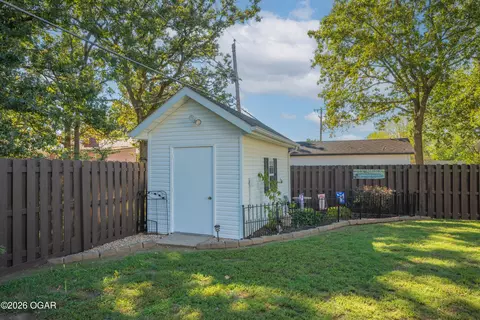 Exterior - 104 Iron Tree Drive Carl Junction Mo 64834 Dr, Carl Junction, MO 64834 photo 12 of 13