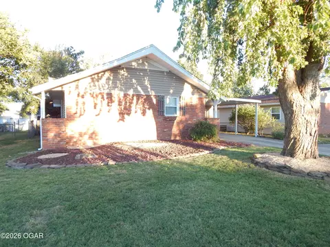 2517 New Hampshire Avenue Joplin Mo 64804 Ave, Joplin, MO 64804