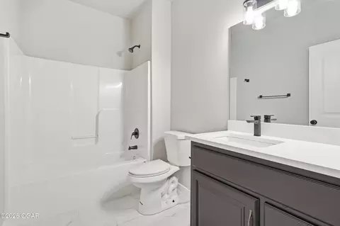 Bath - 4066 Jakes Circle Joplin Mo 64804 Cir, Joplin, MO 64804 photo 3 of 4