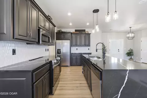 Kitchen - 4066 Jakes Circle Joplin Mo 64804 Cir, Joplin, MO 64804 photo 4 of 5