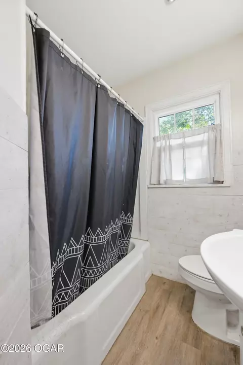 Bath - 110 E 9th Street Carthage Mo 64836 St, Carthage, MO 64836 photo 3 of 4