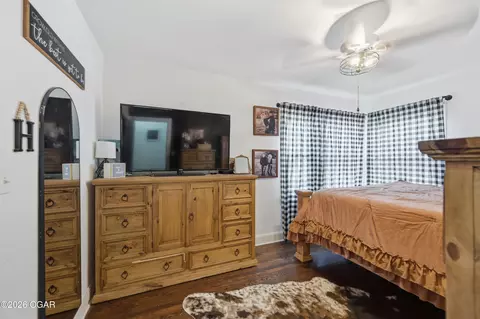 Bedroom - 110 E 9th Street Carthage Mo 64836 St, Carthage, MO 64836 photo 6 of 8