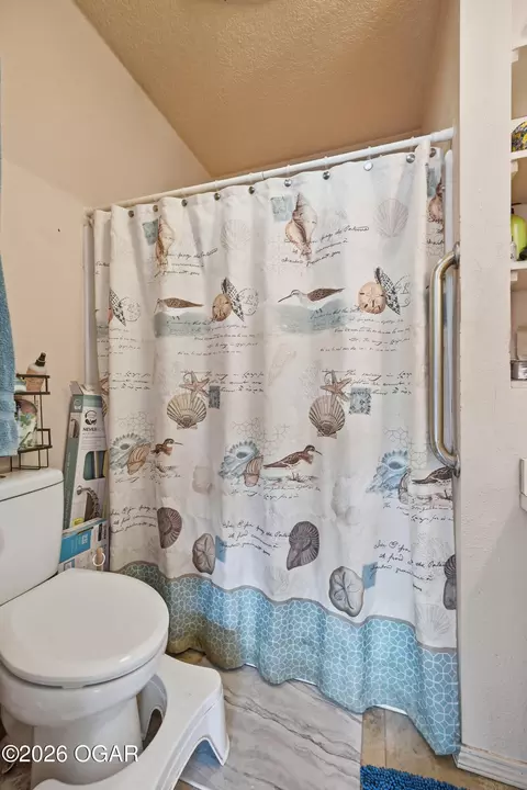 Bath - 19214 Nectar Road Jasper Mo 64755 Rd, Jasper, MO 64755 photo 1 of 4
