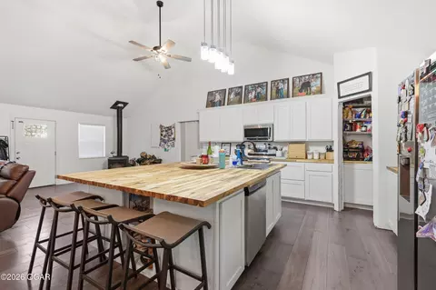 Kitchen - 19214 Nectar Road Jasper Mo 64755 Rd, Jasper, MO 64755 photo 2 of 4