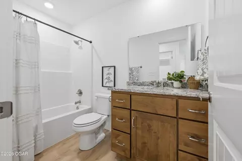 Bath - 1959 E 18th Street Joplin Mo 64804 St, Joplin, MO 64804 photo 1 of 5