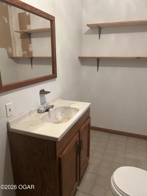 Bath - 504 Jackson Avenue Jasper Mo 64755 Ave, Jasper, MO 64755 photo 3 of 5