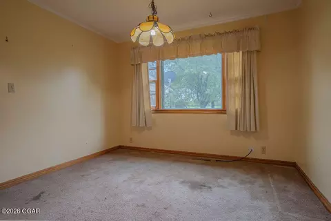 Living - 600 E Naught Street Scammon Ks 66773 St, Scammon, KS 66773 photo 3 of 4