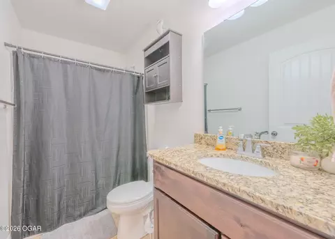 Bath - 2015 Bogey Lane Neosho Mo 64850 Ln, Neosho, MO 64850 photo 2 of 2
