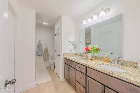 Bath - 2015 Bogey Lane Neosho Mo 64850 Ln, Neosho, MO 64850 photo 1 of 2