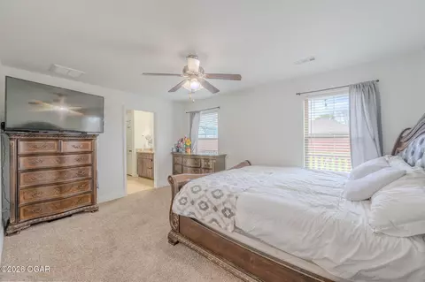 Bedroom - 2015 Bogey Lane Neosho Mo 64850 Ln, Neosho, MO 64850 photo 1 of 3