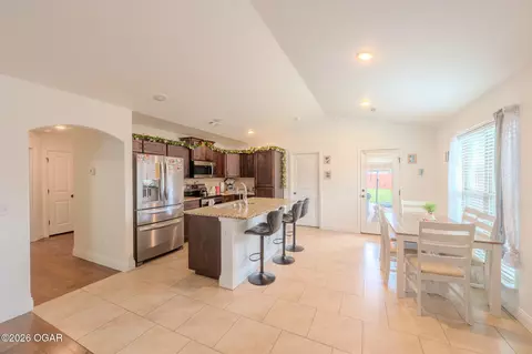 Entry Way - 2015 Bogey Lane Neosho Mo 64850 Ln, Neosho, MO 64850 photo 1 of 1