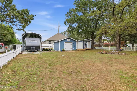 Exterior - 101 Iron Tree Drive Carl Junction Mo 64834 Dr, Carl Junction, MO 64834 photo 5 of 14