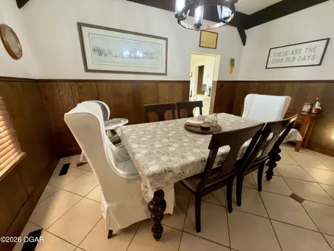 Dining - 17115 Pembrook Road Carthage Mo 64836 Rd, Carthage, MO 64836 photo 1 of 3
