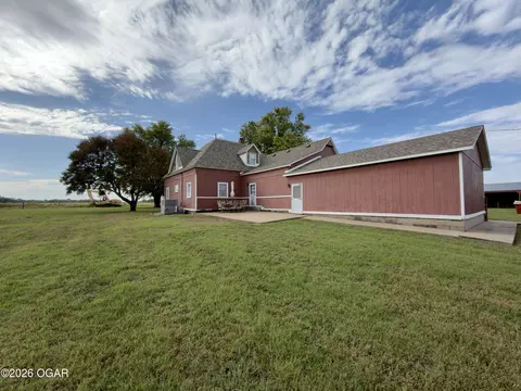 Exterior - 17115 Pembrook Road Carthage Mo 64836 Rd, Carthage, MO 64836 photo 3 of 4