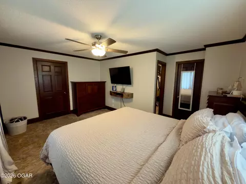 Bedroom - 17115 Pembrook Road Carthage Mo 64836 Rd, Carthage, MO 64836 photo 2 of 10