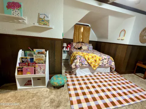 Bedroom - 17115 Pembrook Road Carthage Mo 64836 Rd, Carthage, MO 64836 photo 9 of 10