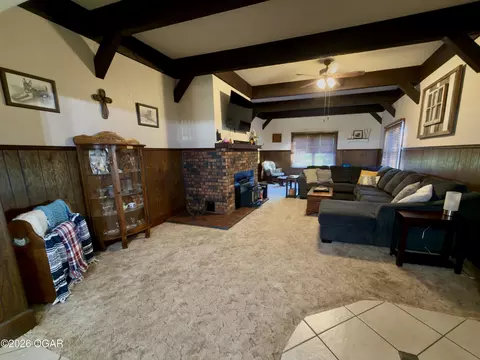 Living - 17115 Pembrook Road Carthage Mo 64836 Rd, Carthage, MO 64836 photo 1 of 3