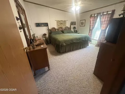 Bedroom - 925 E Myrtle Street Independence Ks 67301 St, Independence, KS 67301 photo 3 of 3