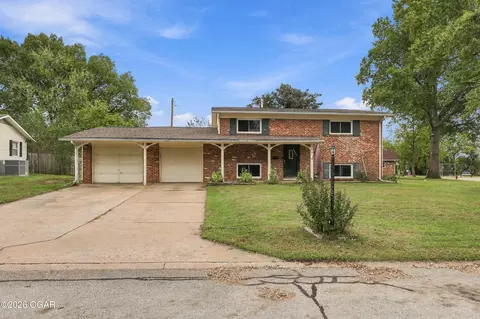 201 Par Avenue Webb City Mo 64870 Ave, Webb City, MO 64870