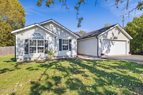 102 Schimm Cir Drive Carl Junction Mo 64834 Dr, Carl Junction, MO 64834