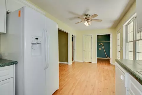 82 Baxter St, Williston, SC 29853 photo 10