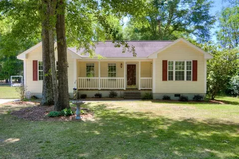 82 Baxter St, Williston, SC 29853 photo 2