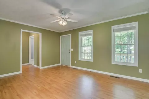 82 Baxter St, Williston, SC 29853 photo 5