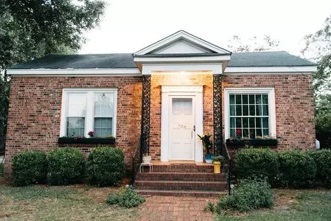 706 Aiken St, Springfield, SC 29146 photo 1