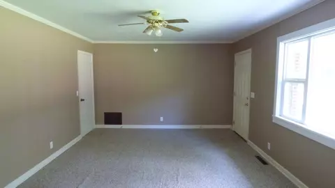 569 Lee St, Johnston, SC 29832 photo 8