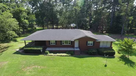 569 Lee St, Johnston, SC 29832 photo 1