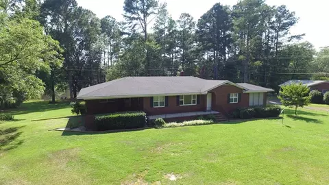 569 Lee St, Johnston, SC 29832 photo 4