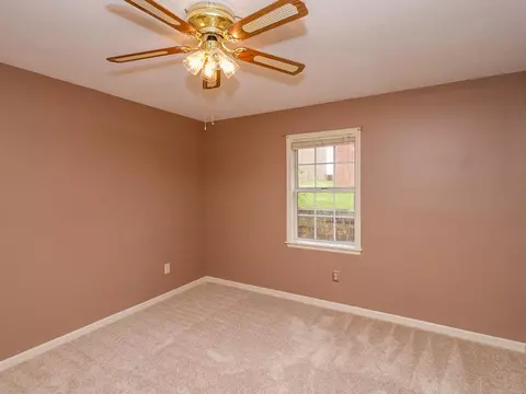 2910 Pointe West Dr, Augusta, GA 30909 photo 9