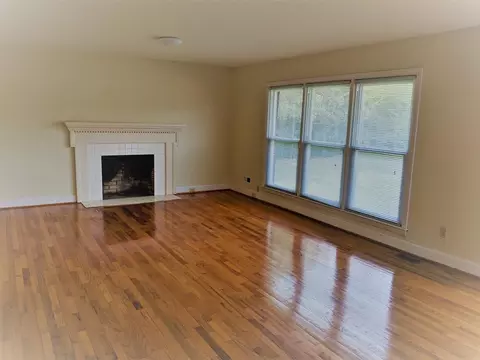 5734 Springfield Rd, Williston, SC 29853 photo 2