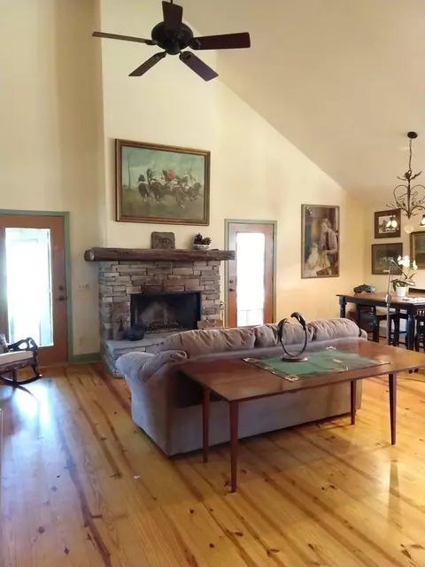 351 Windsor Rd N, Windsor, SC 29856 photo 4