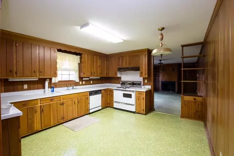 1288 Maple Ave, Denmark, SC 29042 photo 2