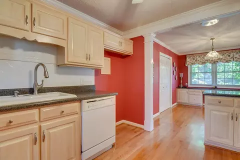 6080 Springfield Rd, Williston, SC 29853 photo 11