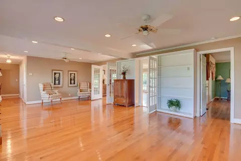6080 Springfield Rd, Williston, SC 29853 photo 5