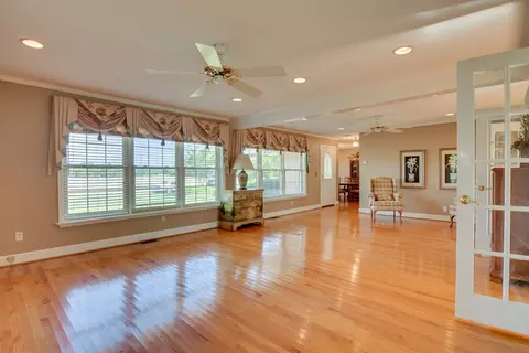 6080 Springfield Rd, Williston, SC 29853 photo 3