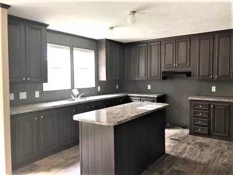 1331 Ashleigh Rd, Williston, SC 29853 photo 4